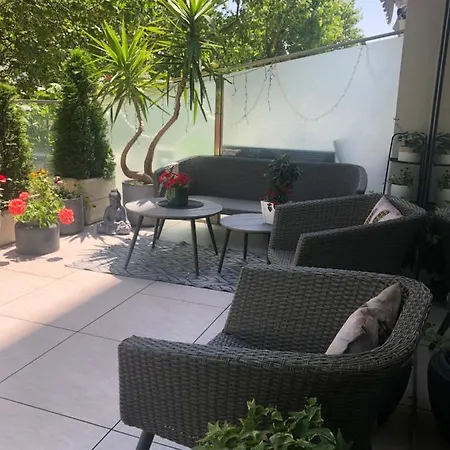 Sea Garden Апартаменты